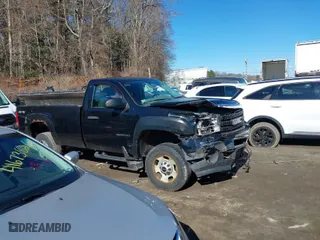 2013 GMC Sierra 2500HD Work Truck with VIN 1GT02ZCG9DZ247493, listed as a IAAI auction lot 41595476 with 1 mi miles. Bid and sale history available at carsss.com. Image 13.