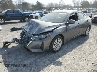 2025 Nissan Sentra S z VIN 3N1AB8BVXSY219694, wystawiony jako Copart lot #49637165 z przebiegiem 4 348 mil mil oraz Szkoda całkowita • Salvage title. Historia ofert i sprzedaży dostępna na DreamBid. Obrazek 1.