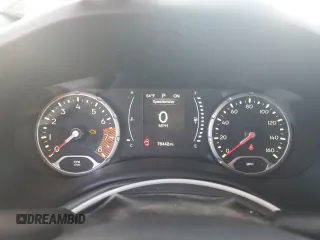 2020 Jeep Renegade Altitude with VIN ZACNJABB4LPL70631, listed as a Copart auction lot 87851985 with 76,442 mi miles and Clean Title. Bid and sale history available at DreamBid. Image 9.