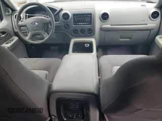 2004 Ford Expedition Special Service with VIN 1FMPU16L24LA74918, listed as a Copart auction lot 60278905 with 191,975 mi miles and Salvage title. Bid and sale history available at DreamBid. Image 8.