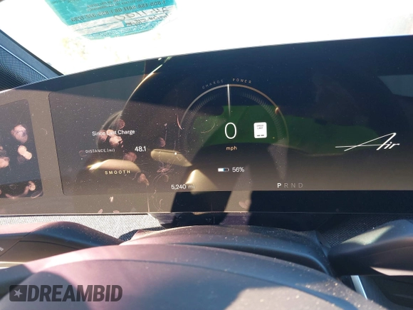 2023 Lucid Air Pure z VIN 50EA1PFA5PA006306, wystawiony jako IAAI lot #41235791 z przebiegiem 5240 mil mil oraz . Historia ofert i sprzedaży dostępna na DreamBid. Obrazek 7.
