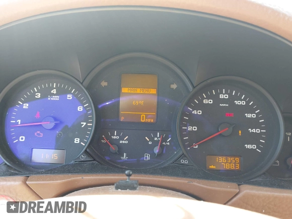2006 Porsche Cayenne with VIN WP1AA29P86LA26221, listed as a IAAI auction lot 41863670 with 136,359 mi miles. Bid and sale history available at carsss.com. Image 7.
