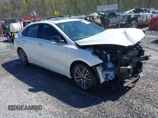 2022 Kia Forte GT-Line with VIN 3KPF54AD9NE502508, listed as a IAAI auction lot 42040553 with 31,652 mi miles and . Bid and sale history available at carsss.com. Image 1.