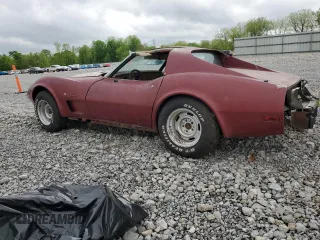 1975 Chevrolet Corvette z VIN 1Z37T5S438077, wystawiony jako Copart lot #56787605 z przebiegiem Nie podano mil oraz Czysty tytuł • Clean title. Historia ofert i sprzedaży dostępna na DreamBid. Obrazek 2.
