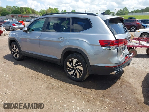 2024 Volkswagen Atlas SE with VIN 1V2HR2CA4RC577309, listed as a IAAI auction lot 42107825 with 25,694 mi miles and . Bid and sale history available at DreamBid. Image 3.