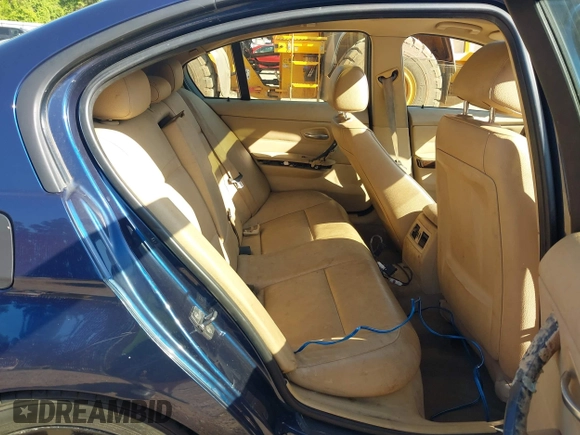 2011 BMW 3 Series 328i с VIN WBAPH7G5XBNN02082, выставлен на аукционе IAAI как лот 41988349 с пробегом 142 190 миль миль и . История ставок и продаж доступна на DreamBid. Изображение 8.