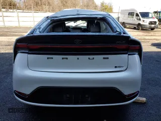 2024 Toyota Prius LE with VIN JTDADABU4R3014607, listed as a Copart auction lot 43644495 with 14,180 mi miles and Salvage Title. Bid and sale history available at carsss.com. Image 6.