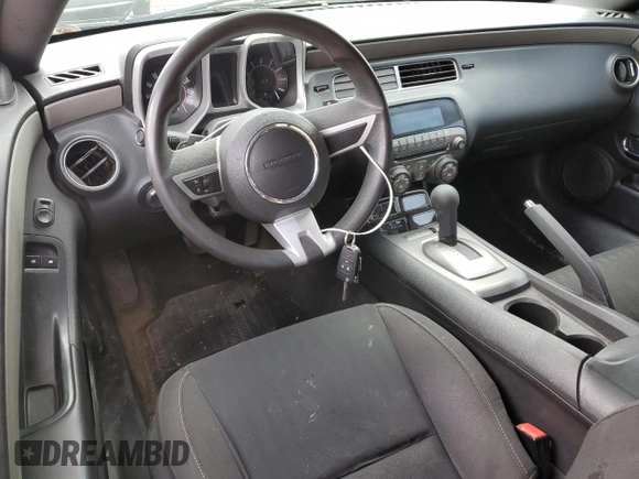 2011 Chevrolet Camaro 2LS z VIN 2G1FA1ED9B9115870, wystawiony jako Copart lot #50716865 z przebiegiem 171 936 mil mil oraz Szkoda całkowita • Salvage title. Historia ofert i sprzedaży dostępna na DreamBid. Obrazek 8.