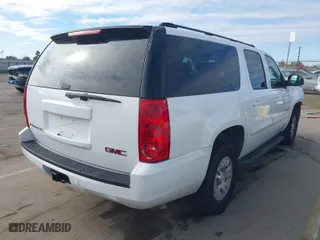 2007 GMC Yukon XL SLE with VIN 1GKFC16J17R243513, listed as a IAAI auction lot 41506292 with 163,976 mi miles. Bid and sale history available at carsss.com. Image 4.