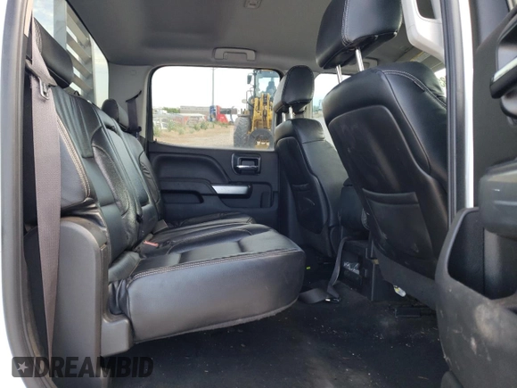 2015 Chevrolet Silverado 3500HD LT z VIN 1GC4KZE80FF572206, wystawiony jako Copart lot #54986133 z przebiegiem Nie podano mil oraz Szkoda całkowita • Salvage title. Historia ofert i sprzedaży dostępna na DreamBid. Obrazek 10.