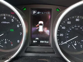 2017 Hyundai Santa Fe Limited Ultimate with VIN KM8SRDHF7HU180527, listed as a IAAI auction lot 41557692 with 89,415 mi miles. Bid and sale history available at carsss.com. Image 7.