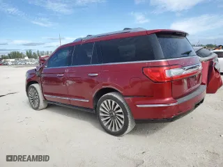 2019 Lincoln Navigator Reserve with VIN 5LMJJ2LT5KEL05687, listed as a Copart auction lot 87421794 with 69,087 mi miles and Salvage Title. Bid and sale history available at carsss.com. Image 2.