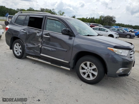 2013 Toyota Highlander with VIN 5TDZK3EH6DS133706, listed as a Copart auction lot 52105655 with 51,879 mi miles and Salvage Title. Bid and sale history available at carsss.com. Image 4.