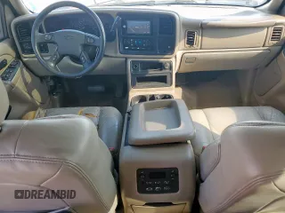 2004 Chevrolet Tahoe LS z VIN 1GNEC13Z74R212156, wystawiony jako Copart lot #54797605 z przebiegiem 201 902 mil mil oraz Szkoda całkowita • Salvage title. Historia ofert i sprzedaży dostępna na DreamBid. Obrazek 8.
