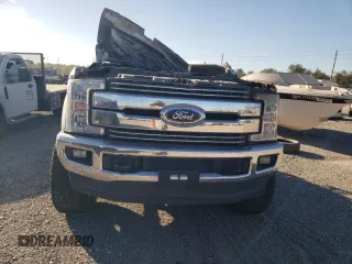 2017 Ford F-350 Lariat z VIN 1FT8W3DT5HEF45746, wystawiony jako Copart lot #76493074 z przebiegiem Nie podano mil oraz Nie do naprawy • Non repairable. Historia ofert i sprzedaży dostępna na DreamBid. Obrazek 5.