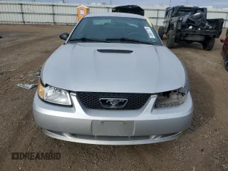 2000 Ford Mustang GT with VIN 1FAFP42X6YF295806, listed as a Copart auction lot 43957715 with 111,479 mi miles and Salvage Title. Bid and sale history available at carsss.com. Image 5.
