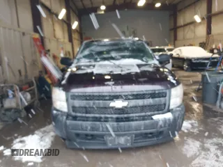 2008 Chevrolet Silverado 1500 Work Truck with VIN 1GCEK14C08Z135724, listed as a IAAI auction lot 41250972 with 86,942 mi miles. Bid and sale history available at carsss.com. Image 12.