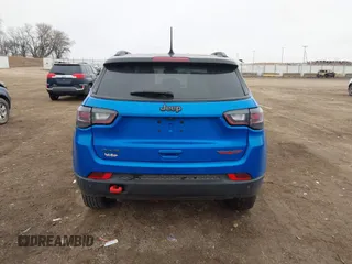 2023 Jeep Compass Trailhawk with VIN 3C4NJDDN8PT551998, listed as a IAAI auction lot 41188039 with 6,531 mi miles and . Bid and sale history available at DreamBid. Image 17.