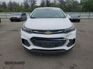 2019 Chevrolet Trax LS z VIN 3GNCJKSB8KL197534, wystawiony jako Copart lot #58550125 z przebiegiem 74 165 mil mil oraz Szkoda całkowita • Salvage title. Historia ofert i sprzedaży dostępna na DreamBid. Obrazek 5.