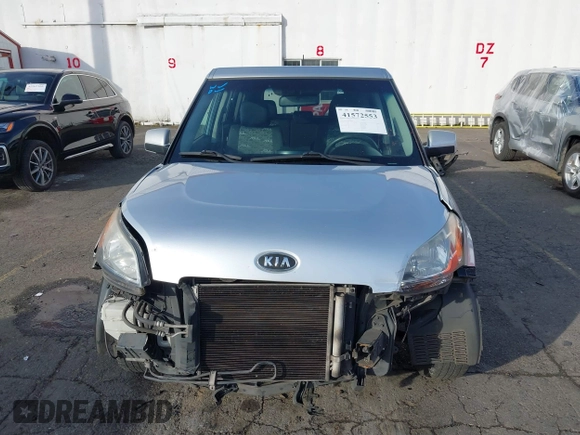 2011 Kia Soul + with VIN KNDJT2A22B7266928, listed as a IAAI auction lot 41572553 with 155,214 mi miles. Bid and sale history available at carsss.com. Image 13.