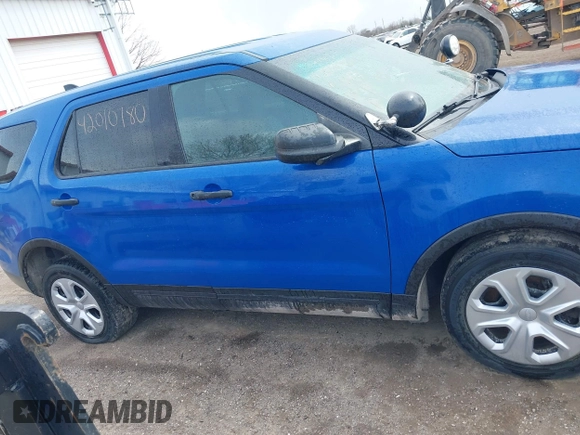 2017 Ford Police Interceptor Utility z VIN 1FM5K8AR4HGA36073, wystawiony jako IAAI lot #42010780 z przebiegiem 152 866 mil mil oraz . Historia ofert i sprzedaży dostępna na DreamBid. Obrazek 13.