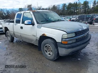 2001 Chevrolet Silverado 1500 LS with VIN 2GCEK19TX11103547, listed as a IAAI auction lot 41661057 with 230,864 mi miles. Bid and sale history available at carsss.com. Image 1.