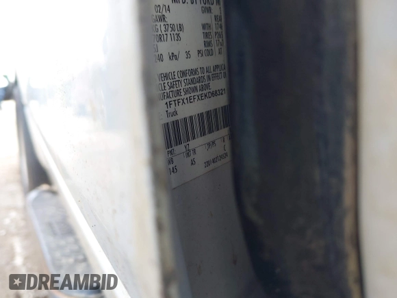 2014 Ford F-150 XL z VIN 1FTFX1EFXEKD68321, wystawiony jako IAAI lot #42213160 z przebiegiem Nie podano mil oraz . Historia ofert i sprzedaży dostępna na DreamBid. Obrazek 9.