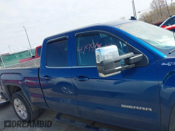 2019 GMC Sierra 1500 SLE z VIN 2GTV2MEC5K1102900, wystawiony jako IAAI lot #41996612 z przebiegiem 69 502 mil mil oraz . Historia ofert i sprzedaży dostępna na DreamBid. Obrazek 14.