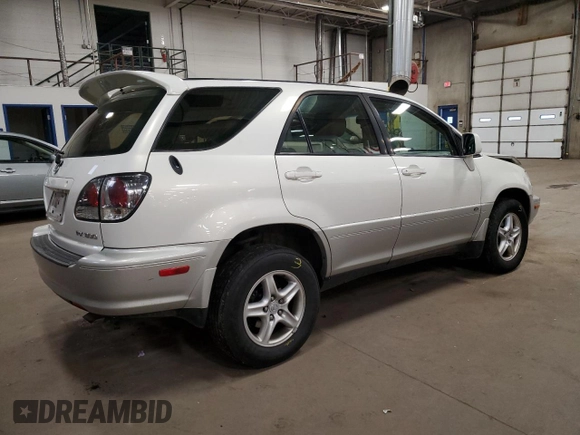2002 Lexus RX 300 with VIN JTJHF10U220260734, listed as a Copart auction lot 80575794 with 161,218 mi miles and Salvage Title. Bid and sale history available at carsss.com. Image 3.