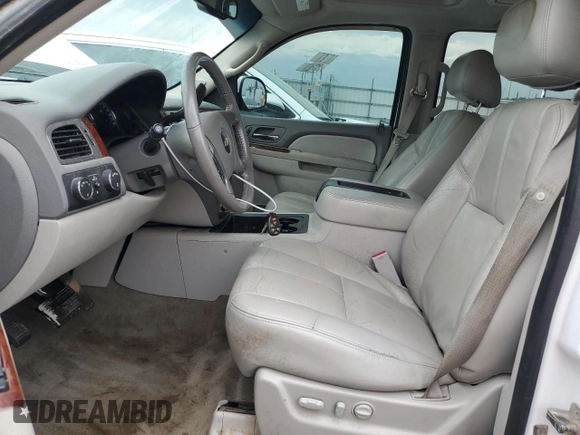 2011 Chevrolet Suburban LT with VIN 1GNSKJE3XBR392454, listed as a Copart auction lot 54828104 with 207,113 mi miles and Salvage Title. Bid and sale history available at carsss.com. Image 7.