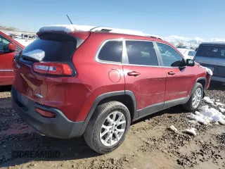 2014 Jeep Cherokee Latitude with VIN 1C4PJMCSXEW266324, listed as a Copart auction lot 49708415 with 140,961 mi miles and Salvage Title. Bid and sale history available at DreamBid. Image 3.