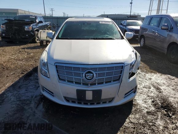 2013 Cadillac XTS Platinum z VIN 2G61V5S33D9235209, wystawiony jako Copart lot #46158375 z przebiegiem 178 848 mil mil oraz Szkody całkowita. Historia ofert i sprzedaży dostępna na DreamBid. Obrazek 5.