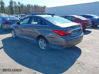2013 Hyundai Sonata GLS with VIN 5NPEB4AC4DH563027, listed as a IAAI auction lot 42049183 with 157,896 mi miles. Bid and sale history available at carsss.com. Image 3.