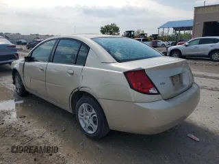 2004 Saturn ION ION 2 z VIN 1G8AJ52F24Z212541, wystawiony jako Copart lot #56357385 z przebiegiem 126 138 mil mil oraz Szkody całkowita. Historia ofert i sprzedaży dostępna na DreamBid. Obrazek 2.
