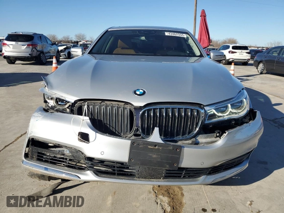 2018 BMW 7 Series 750i with VIN WBA7F0C57JGM23653, listed as a Copart auction lot 43462555 with 62,853 mi miles and Salvage Title. Bid and sale history available at carsss.com. Image 5.