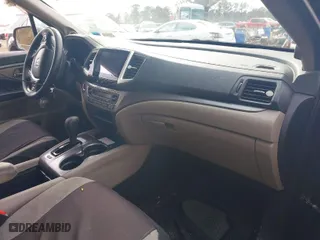 2016 Honda Pilot EX with VIN 5FNYF6H31GB050419, listed as a IAAI auction lot 41635973 with 77,739 mi miles. Bid and sale history available at carsss.com. Image 5.