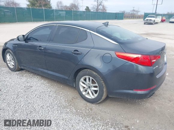 2011 Kia Optima LX z VIN KNAGM4A73B5166988, wystawiony jako IAAI lot #41689192 z przebiegiem 149 123 mil mil oraz . Historia ofert i sprzedaży dostępna na DreamBid. Obrazek 3.