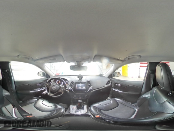 2019 Jeep Cherokee Latitude Plus z VIN 1C4PJLLB6KD129415, wystawiony jako Copart lot #55595815 z przebiegiem 94 757 mil mil oraz Szkoda całkowita • Salvage title. Historia ofert i sprzedaży dostępna na DreamBid. Obrazek 15.
