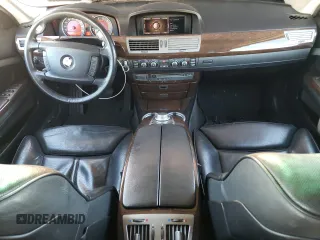 2008 BMW 7 Series 750i with VIN WBAHL835X8DT12098, listed as a Copart auction lot 82220094 with 137,493 mi miles and Salvage Title. Bid and sale history available at DreamBid. Image 8.