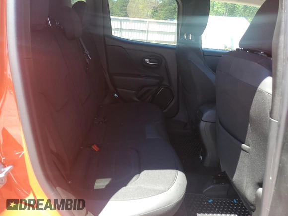 2017 Jeep Renegade Latitude z VIN ZACCJABB0HPF01331, wystawiony jako Copart lot #57250475 z przebiegiem 83 484 mil mil oraz Szkoda całkowita • Salvage title. Historia ofert i sprzedaży dostępna na DreamBid. Obrazek 11.