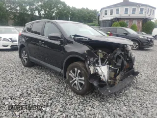 2017 Toyota RAV4 LE z VIN 2T3BFREV4HW663532, wystawiony jako Copart lot #57798035 z przebiegiem 100 922 mil mil oraz Szkoda całkowita • Salvage title. Historia ofert i sprzedaży dostępna na DreamBid. Obrazek 4.