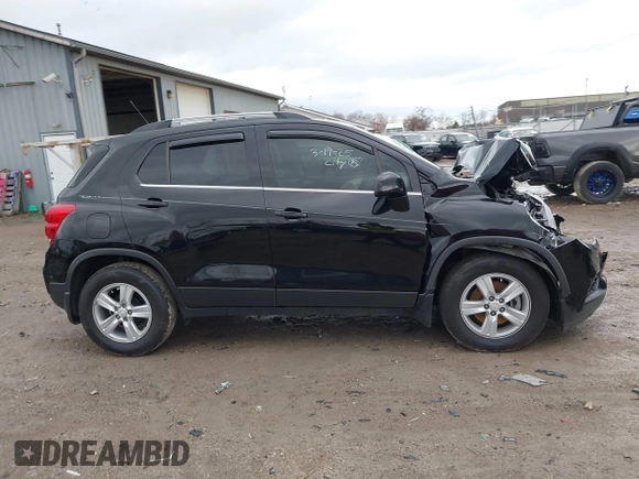 2020 Chevrolet Trax LT z VIN 3GNCJLSB4LL226051, wystawiony jako IAAI lot #41902220 z przebiegiem Nie podano mil oraz . Historia ofert i sprzedaży dostępna na DreamBid. Obrazek 13.