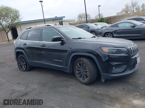 2019 Jeep Cherokee Latitude Plus z VIN 1C4PJLLB7KD129696, wystawiony jako IAAI lot #42001987 z przebiegiem 94 366 mil mil oraz . Historia ofert i sprzedaży dostępna na DreamBid. Obrazek 14.