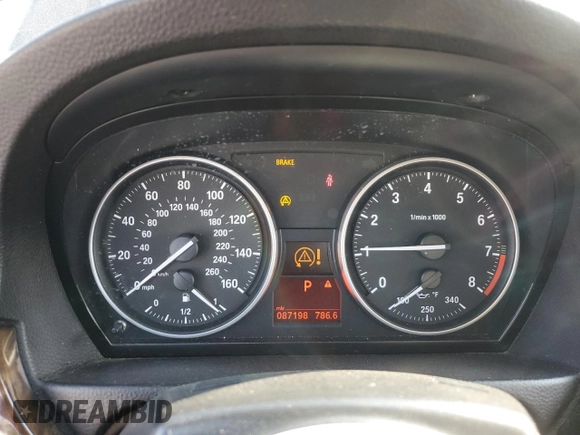 2011 BMW 3 Series 328i with VIN WBADW7C58BE545186, listed as a Copart auction lot 59203465 with 87,198 mi miles and Clean title. Bid and sale history available at DreamBid. Image 9.