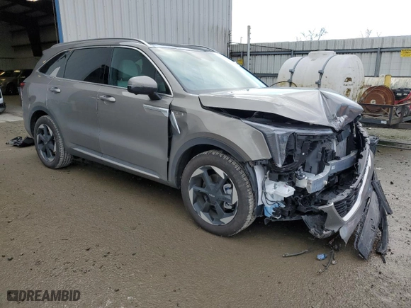 2025 Kia Sorento Hybrid SX Prestige with VIN KNDRKDJG1S5304450, listed as a Copart auction lot 89153885 with 5,064 mi miles and Salvage Title. Bid and sale history available at carsss.com. Image 4.