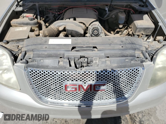 2009 GMC Yukon XL z VIN 1GKFC06269J102165, wystawiony jako Copart lot #54874955 z przebiegiem 248 831 mil mil oraz Szkoda całkowita • Salvage title. Historia ofert i sprzedaży dostępna na DreamBid. Obrazek 12.