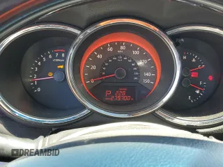2013 Kia Sorento SX z VIN 5XYKW4A29DG382771, wystawiony jako Copart lot #55823745 z przebiegiem 279 700 mil mil oraz Szkoda całkowita • Salvage title. Historia ofert i sprzedaży dostępna na DreamBid. Obrazek 9.