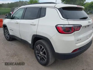 2017 Jeep Compass Latitude с VIN 3C4NJDBB4HT620633, выставлен на аукционе IAAI как лот 42351841 с пробегом 82 622 миль миль и . История ставок и продаж доступна на DreamBid. Изображение 3.