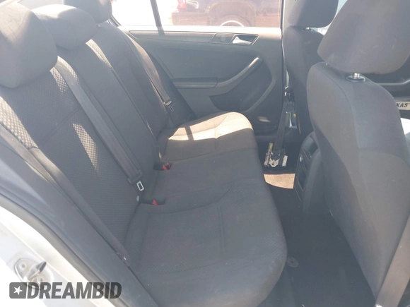 2014 Volkswagen Jetta S z VIN 3VW2K7AJ9EM290131, wystawiony jako IAAI lot #42306644 z przebiegiem 94 013 mil mil oraz . Historia ofert i sprzedaży dostępna na DreamBid. Obrazek 8.