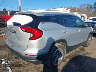 2021 GMC Terrain SLT with VIN 3GKALVEV9ML371572, listed as a IAAI auction lot 41173091 with 59,250 mi miles and . Bid and sale history available at carsss.com. Image 4.